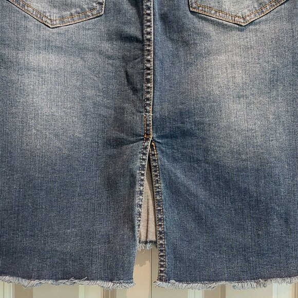 Suko Jeans Blue Denim Stripe Fringe Hem Skirt Women's Size 8 - Picture 9 of 15